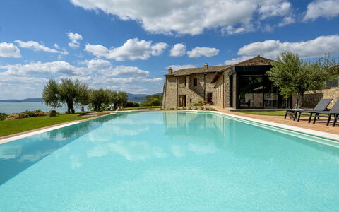 Villa Trasimena: Blue, Swimming Pool, Estate, Farmhouse, Villa, Hacienda, Resort, Mansion