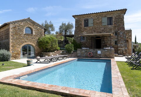 Villa Cotogna: Swimming Pool, Estate, Cottage, Farmhouse, Villa, Landscaping, Hacienda, Water Feature, Resort, Backyard