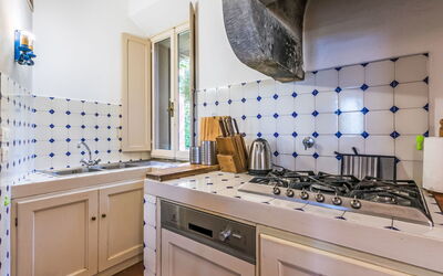 Accommodation:&nbsp;Rotonda 610.1