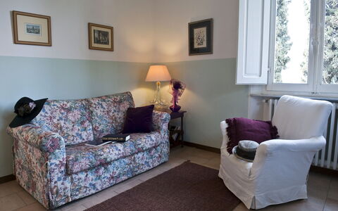 Accommodation:&nbsp;Swallow