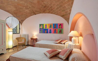 Accommodation:&nbsp;Sparrow