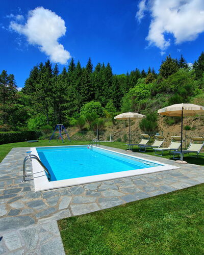Villa Portole Due: Swimming Pool, Resort, Garden, Leisure, Eco Hotel, Landscaping, Water Feature, Shade, Flagstone, Thermae