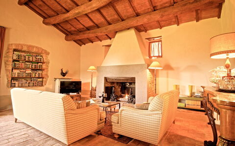 Villa Sagrantino: Furniture, Wall, Interior Design, Home, Flooring, Living Room, Room, House, Lighting, Couch