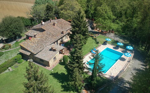 Grace Home, Pool, Wifi, Gambassi Terme: Swimming Pool, Resort, Estate, Eco Hotel, Farmhouse, Villa, Hacienda, Landscaping, Backyard, Resort Town