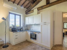 Cottage Monti Pet Friendly With Shared Pool