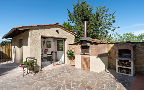 Villa Gori: House, Cottage, Home, Door, Flowerpot, Flagstone, Garden, Shade, Houseplant