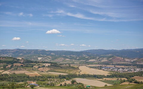 Casa Lavanda, Ac, Wifi, Narni: Sky, Daytime, Mountainous Landforms, Nature, Hill, Horizon, Cloud, Mountain, Natural Landscape, Grassland