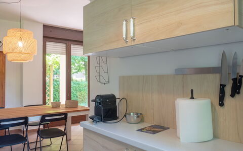 Casa Carla: Furniture, Countertop, Interior Design, Kitchen, Wood, Flooring, Cabinetry, Kitchen Appliance, Floor, Lighting