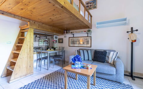 Suite Vogel: Furniture, Interior Design, Wood, Flooring, Floor, Room, Apartment, Ceiling, Chair, Living Room