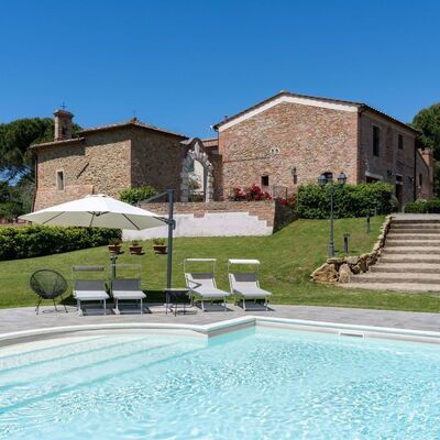 Tenuta i Mandorli, Pool, Wifi, Peccioli: Swimming Pool, Facade, House, Home, Residential Area, Estate, Outdoor Furniture, Cottage, Villa, Farmhouse