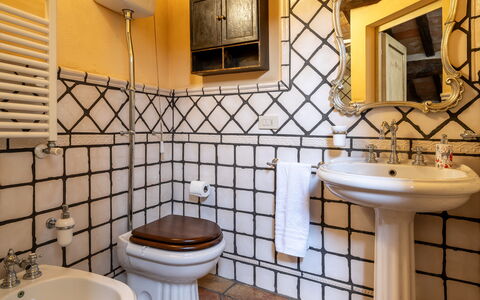 Portanuova Home, Colle Val D'elsa: Flooring, Interior Design, Floor, Plumbing Fixture, Bathroom, Tap, Tile, Plumbing, Toilet Seat