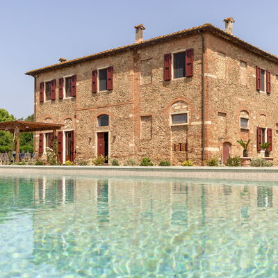Villa Leone Reale: Estate, Swimming Pool, Hacienda, Brick, Farmhouse, Villa, Historic House, Mansion, Eco Hotel, Backyard