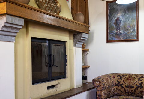 Country Historical House Lucca: Wood, Interior Design, Flooring, Furniture, Floor, Room, Picture Frame, Living Room, Hearth, Wood Stain