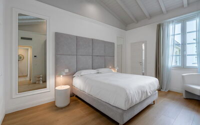Accommodation:&nbsp;Deservi Elegant Apt. Machiavelli