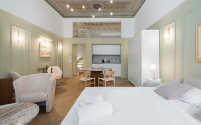 Accommodation:&nbsp;Deservi Elegant Apt. Donatello