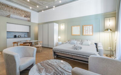 Accommodation:&nbsp;Deservi Elegant Apt. Donatello