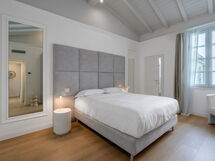 Accommodation:&nbsp;Deservi Elegant Apt. Machiavelli