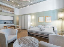 Accommodation:&nbsp;Deservi Elegant Apt. Donatello