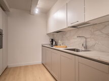 Accommodation:&nbsp;Deservi Elegant Apt. Michelangelo