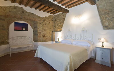 Accommodation:&nbsp;Torrenieri 17.1