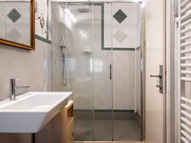 Accommodation:&nbsp;Cottage