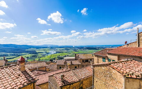 Your Tuscan Retreat: Horizon, Landscape, Residential Area, Rural Area, Roof, Village, Human Settlement, Suburb, Morning, Slope