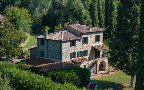 Mulino di Carpineto with Pool Gaiole in Chianti: House, Architecture, Shrub, Home, Estate, Cottage, Farmhouse, Garden, Villa