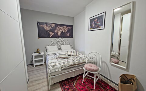 I Cipressi: Furniture, Bed, Bedroom, Interior Design, Bedding, Bed Sheet, Floor, Linens, Room, Flooring