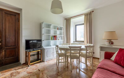 Accommodation:&nbsp;Granaio Apt Std Giard