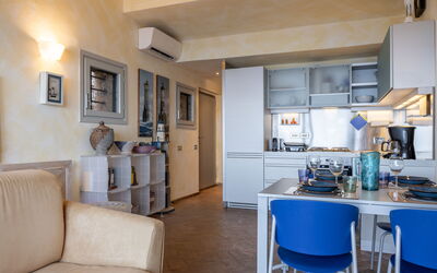 Stella Marina Apartment with Pool, Porto Santo Ste