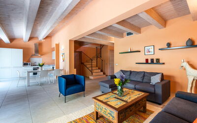 Accommodation:&nbsp;Pesca