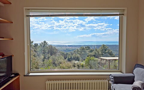 Villa Il Giardino: Glass, Daylighting, Living Room
