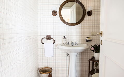 Villa El Olivar: Plumbing Fixture, Bathroom, Interior Design, Plumbing, Tap, Bathroom Sink, Flooring, Floor, Sink, Tile