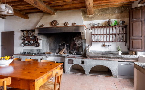 Villa Il Casalino, Florentine Hills with Pool: Kitchen, Kitchen Stove, Stove, Countertop, Tile, Kitchen Appliance, Gas Stove, Cabinetry, Home Appliance, Design