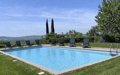 Podere i Prati: Blue, Swimming Pool, Outdoor Furniture, Resort, Shade, Sunlounger, Garden, Landscaping, Estate, Eco Hotel
