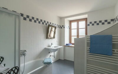 Accommodation:&nbsp;Villa