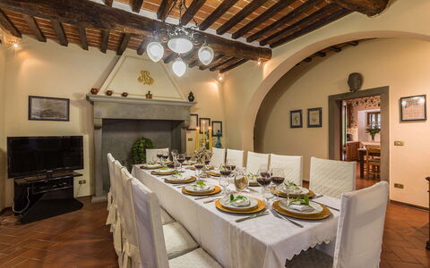 Villa Monterchi: Furniture, Wall, Interior Design, Table, Flooring, Lighting, Chair, Home, Dining Room, Room
