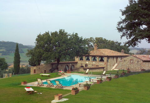 Villa Montichiello: Estate, Swimming Pool, Hacienda, Villa, Mansion, Backyard, Farmhouse, Courtyard, Hotel