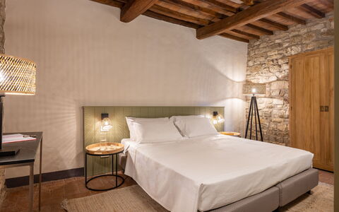 Maison Badia a Passignano: Wall, Furniture, Interior Design, Bedroom, Bed, Textile, Flooring, Ceiling, Floor, Linens