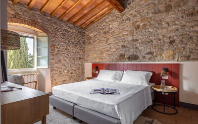 Accommodation:&nbsp;Ciliegiolo