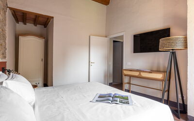 Accommodation:&nbsp;Ciliegiolo