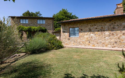 Casa Stella Serena, Podere le Scopaie, Pool: Grass, Shrub, Land Lot, Cottage, Rural Area, Garden, Groundcover, Farmhouse, Stone Wall