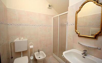 Accommodation:&nbsp;Casale 10