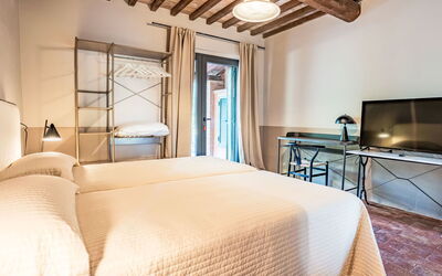Accommodation:&nbsp;Ulivo 830.2