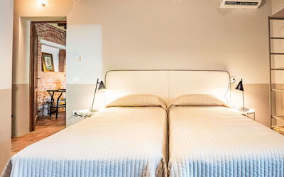 Accommodation:&nbsp;Ulivo 830.2