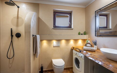 Terrazza sulla Luna, Casciana Terme: Bathroom, Interior Design, Plumbing Fixture, Wall, Flooring, Sink, Mirror, Floor, Tap, Bathroom Sink