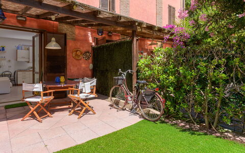 La Molletta: Shrub, Home, Garden, Furniture, Backyard, Door, Flowerpot, Yard, Chair, Outdoor Furniture