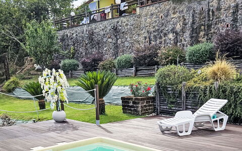 Casa Lulù: Swimming Pool, Garden, Outdoor Furniture, Resort, Landscaping, Backyard, Flowerpot, Flagstone, Shade