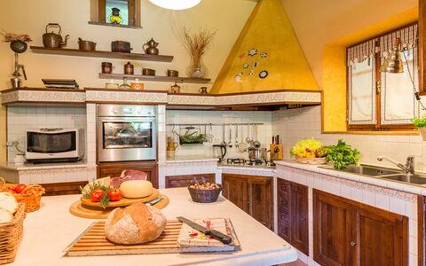 La Casa Dell'Artista 6: Interior Design, Furniture, Kitchen, Wood, Countertop, Ceiling, Flooring, Cabinetry, Room, Lighting