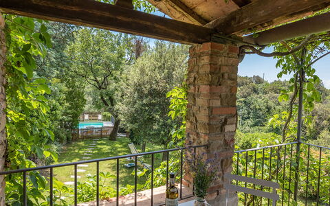 I Mandorli 8: Porch, Garden, Shade, Estate, Fence, Column, Outdoor Structure, Backyard, Design, Yard